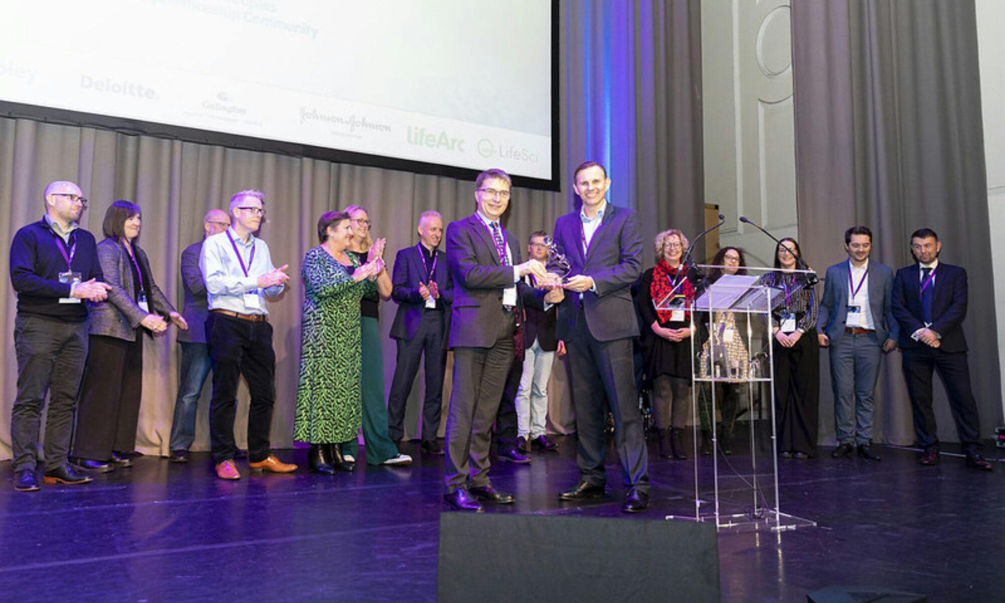 Advanced Therapies Apprenticeship Community: The Cell and Gene Therapy Catapult receives Richard Wilson Impact and Princess Royal Training Awards